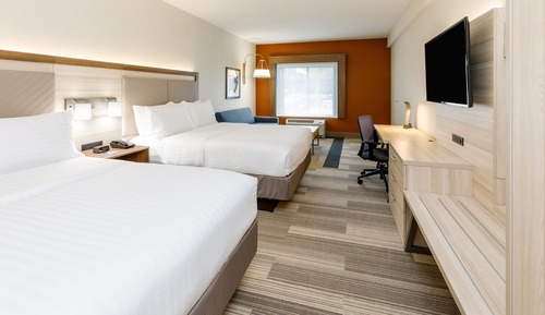 Suite, Multiple Beds