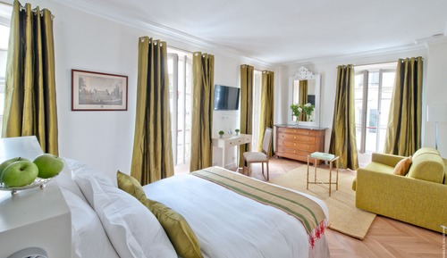 Executive Triple Room