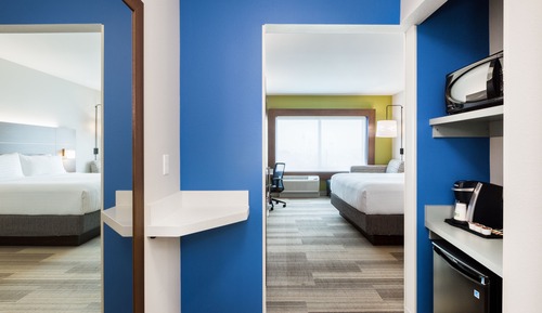 Suite, Multiple Beds, Accessible Bathtub (Mobility Accessible)