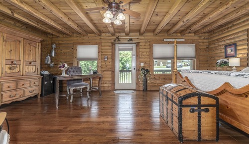Deluxe Room, Ensuite, Mountain View (Lavista Suite)