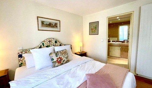 Classic Room, City View