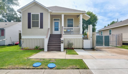 House (2 Bedrooms)