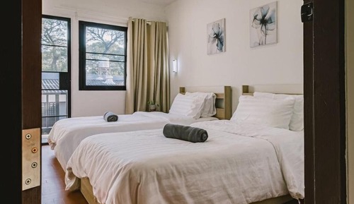 House, 4 Bedrooms, Balcony, Garden View