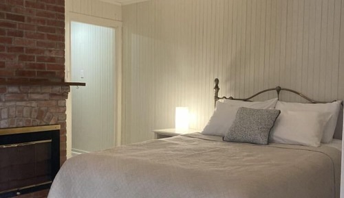 Classic Suite, 1 Queen Bed (Rustique)