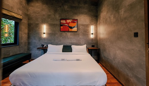 Signature Cabin