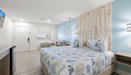 Deluxe Room, 1 King Bed with Sofa bed