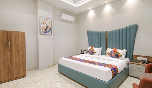 Deluxe Double Room, City View