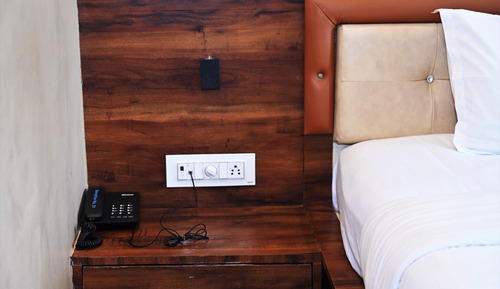 Deluxe Single Room, Balcony, Garden View