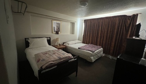 Double or Twin Room, Smoking