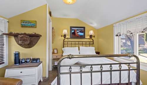 Comfort Room, Patio