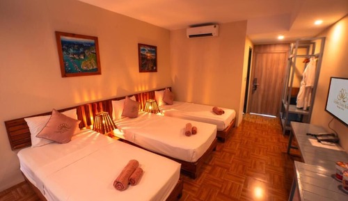 Deluxe Triple Room