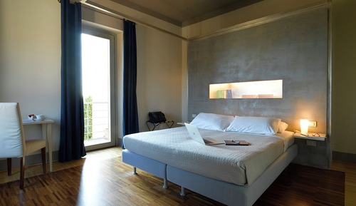 Junior Studio Suite