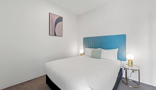 Two Bedroom One Bathroom Gabba View Apartment