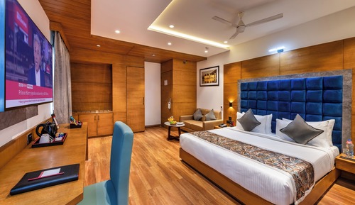 Executive Room, City View