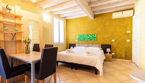 Classic Room, City View