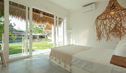 Deluxe Double Room, Pool View