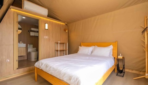 Cabin, 1 Queen Bed, Patio, Garden View (GLAMP 503 Glendora)