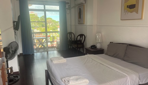 Basic Double Room, Balcony, Mountain View