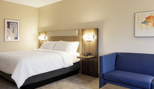 Suite, 1 King Bed, Hearing Accessible (Communications)