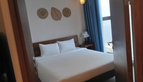 Honeymoon Room, Pool View