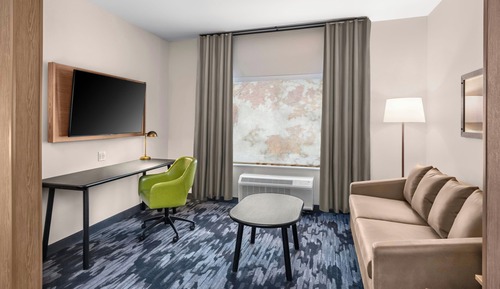 Suite, 1 King Bed with Sofa bed, Non Smoking