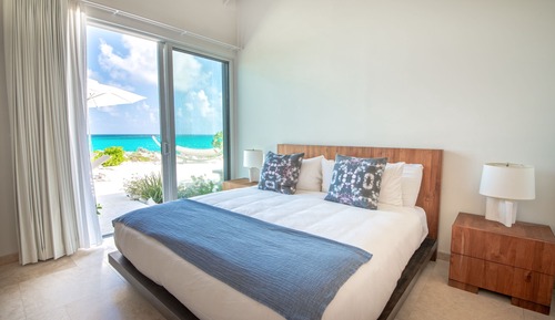 Three Bedroom Oceanfront Conch Villa