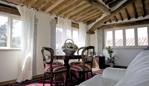 Suite, Kitchenette