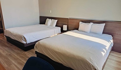 Room, 2 Queen Beds, Non Smoking