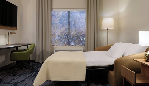 Deluxe Room, Multiple Beds, Non Smoking (Mobility Accessible, Tub)
