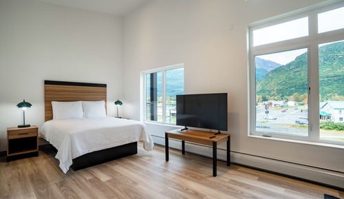 Studio Suite, 1 Queen Bed
