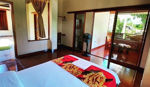 Comfort Room, Balcony, River View
