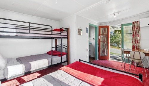 Economy Cabin - No Ensuite