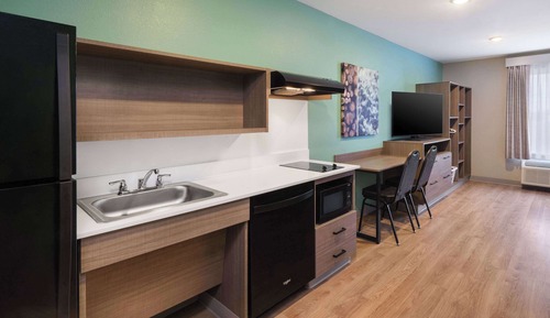 Room, 2 Queen Beds, Accessible, Non Smoking (Mobility, Bathtub W/grab Bars)