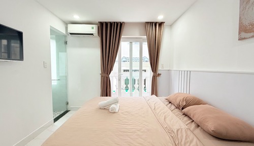 Deluxe Studio, Balcony