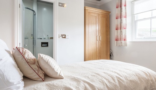 Classic Single Room