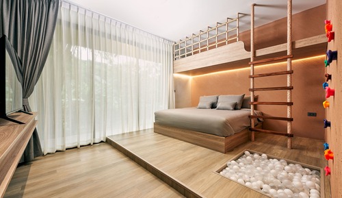 Family Room 3