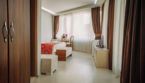 Deluxe Room, Terrace, City View