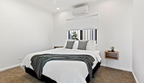 Apartment, 1 King Bed, Beach View