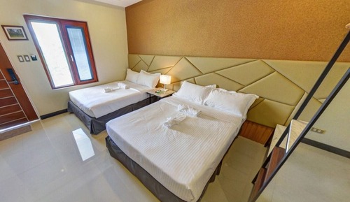 Deluxe Double or Twin Room