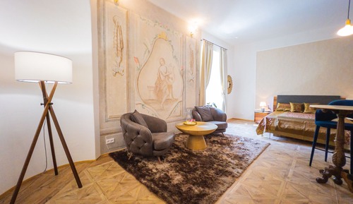 Superior Apartment