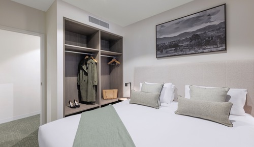One Bedroom Apartment
