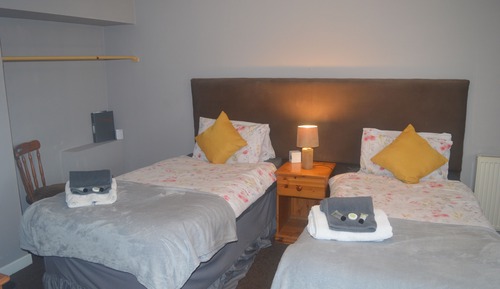 Standard Twin Room