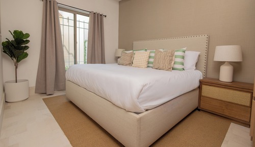 House, 4 Bedrooms