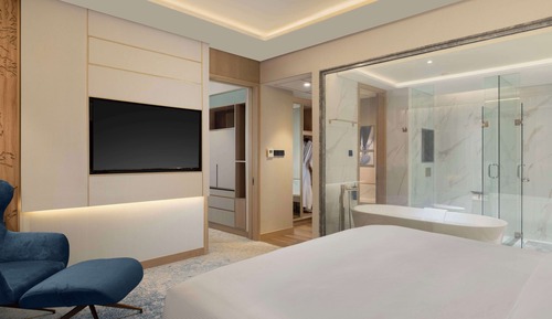 King Deluxe Suite