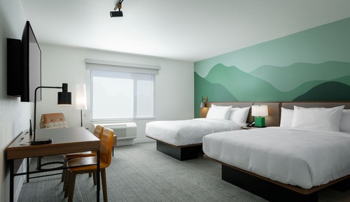 Studio, 2 Queen Beds (Hearing Accessible)