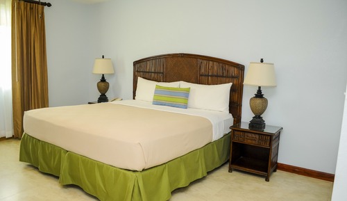 Deluxe Room, 1 King Bed