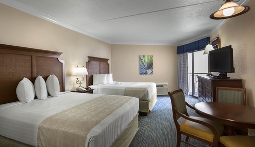 Lowrise Efficiency Room, Partial Ocean View, 2 Queen Beds, Stair Access Only