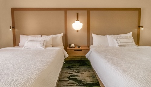 Room, 2 Queen Beds (Mobility Accessible, Tub)