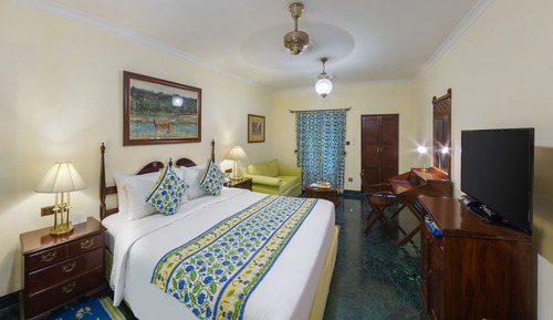 Deluxe Room, 1 Double Bed, Garden View