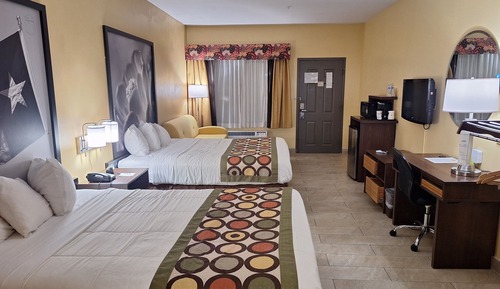 Room, Multiple Beds, Non Smoking